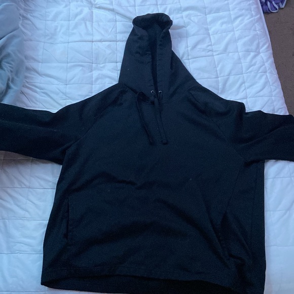 Selling sweaters - Picture 5 of 9